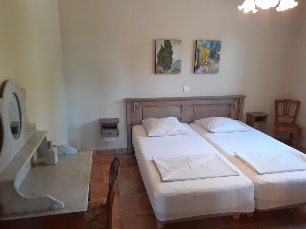Location Vacances Gillardin Maussane-les-Alpilles Exterior foto